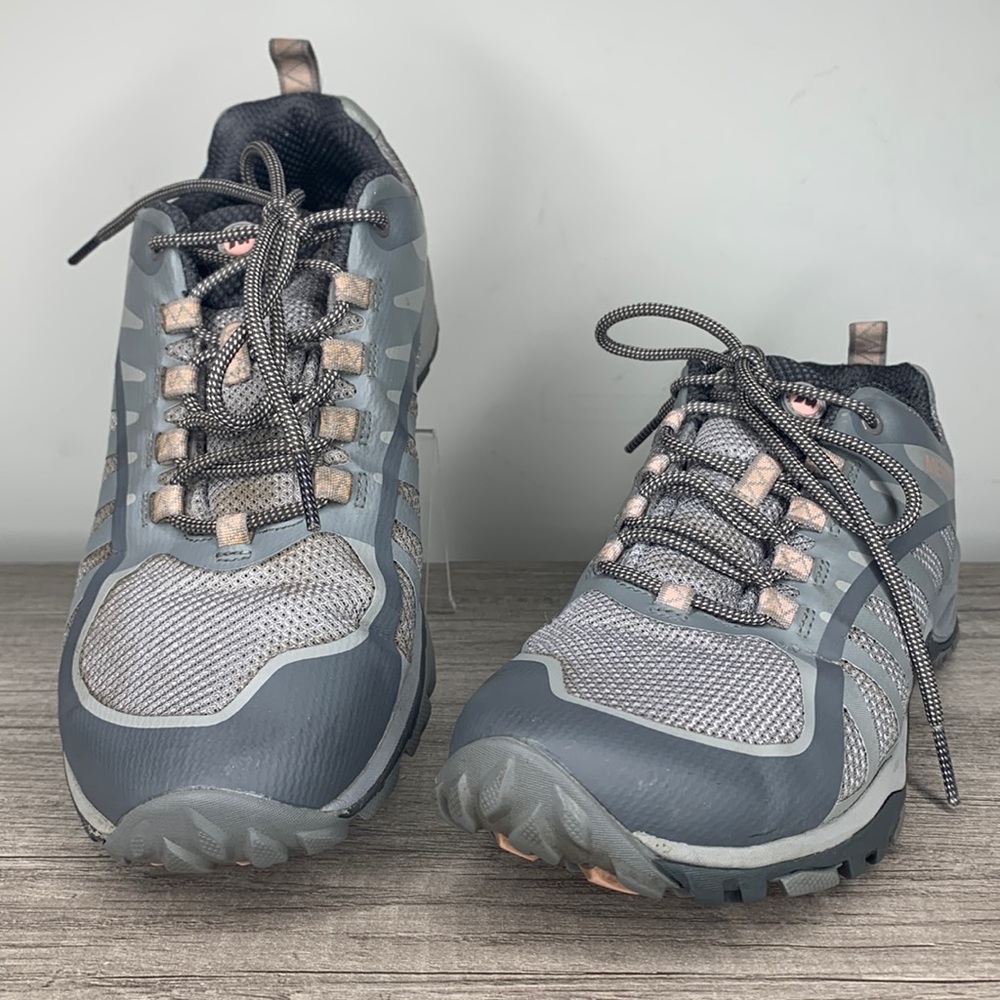 Women’s Merrell J46610 Women’s Siren Edge Q2 Hiking Shoe size 7.5
